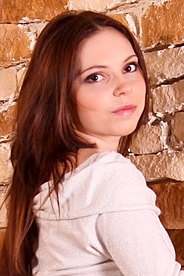 Alina Kharkov 439508