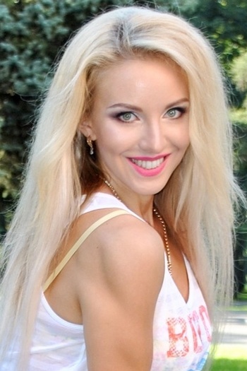 Aliona Kharkov 439525 Aliona